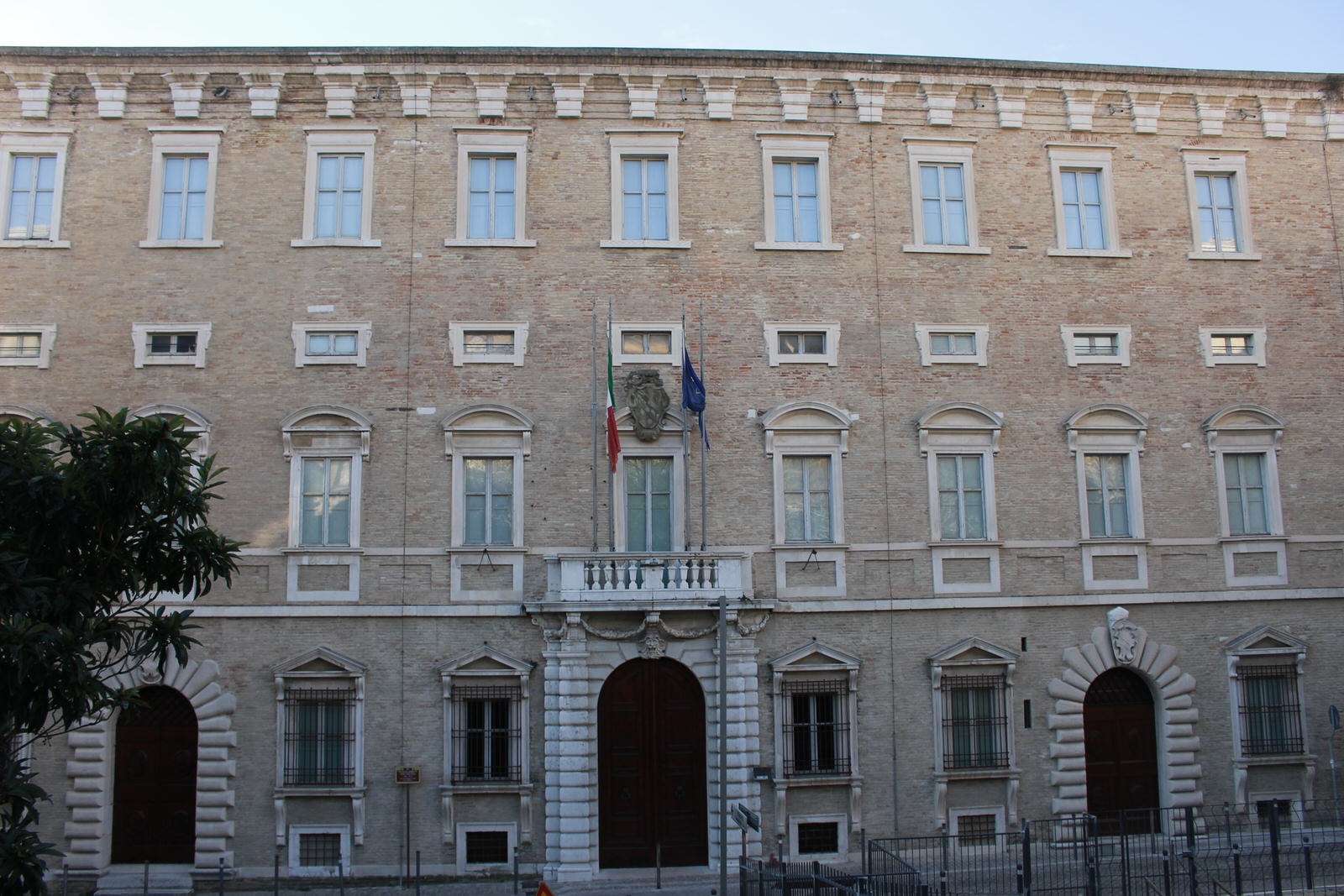 Ancona Palazzo Ferretti Sede Mus Archeol