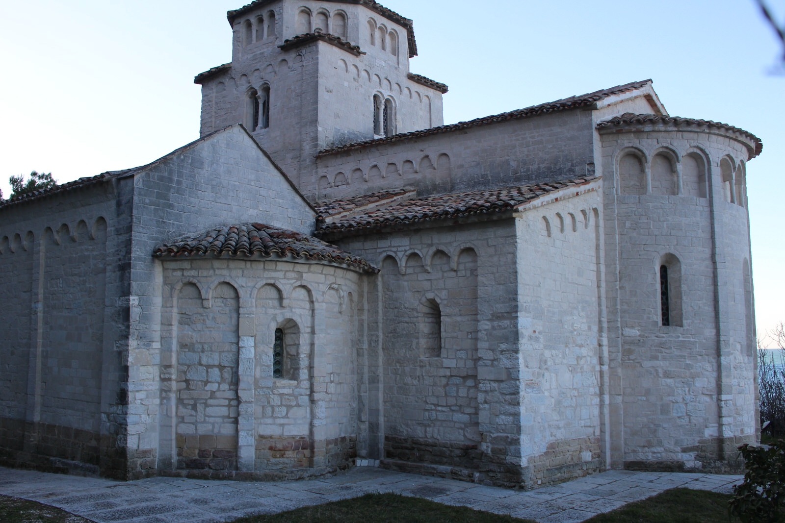 Santa Maria di Portonovo Absidi 2